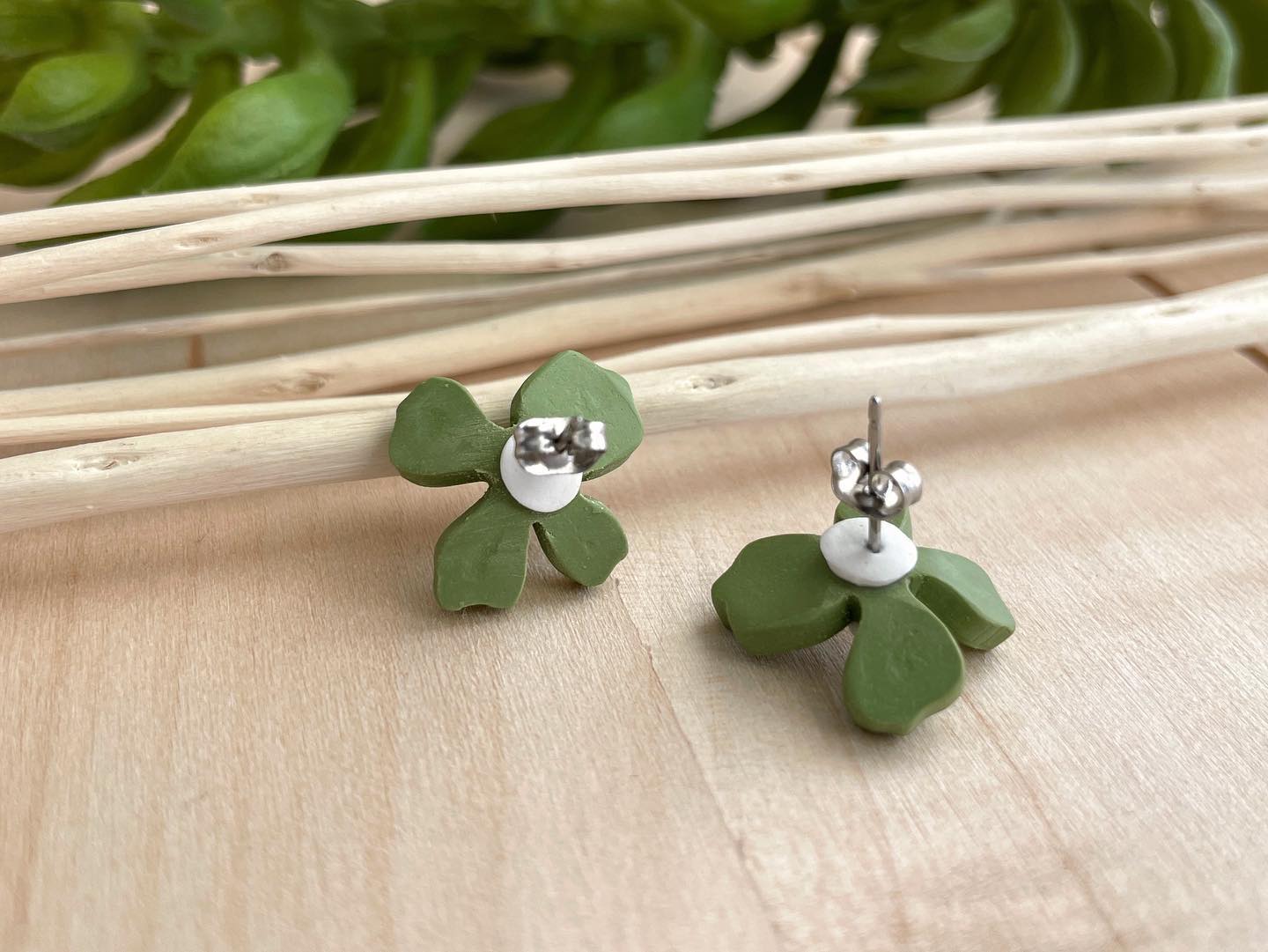 Kiwi Blossom Clay Stud Earrings